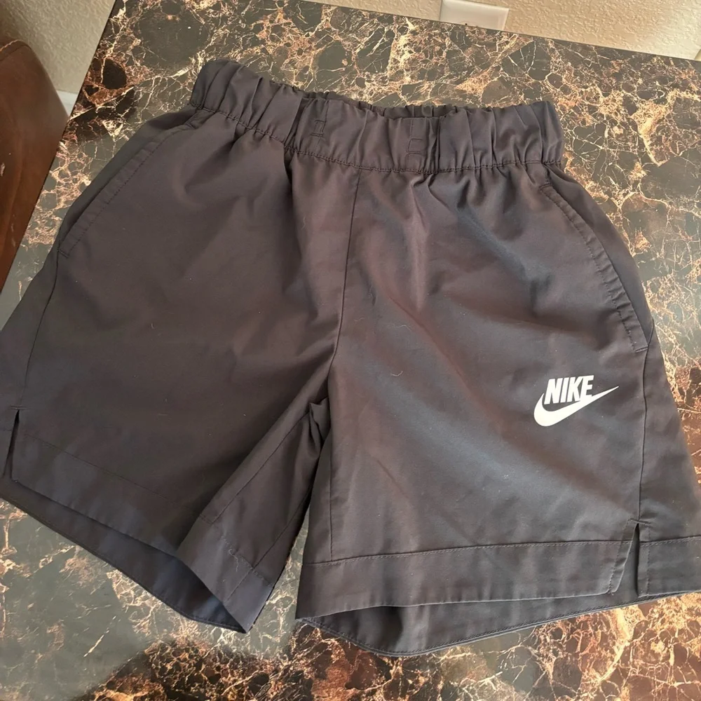 Girls Nike Black Athletic‎ Shorts-5/$25